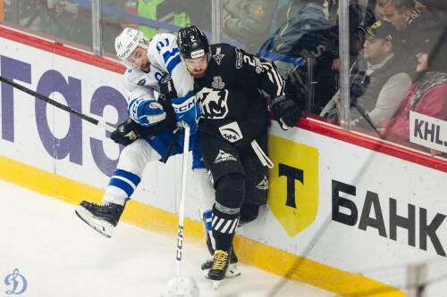 «Динамо» проиграло «Трактору» в третьем матче полуфинальной серии