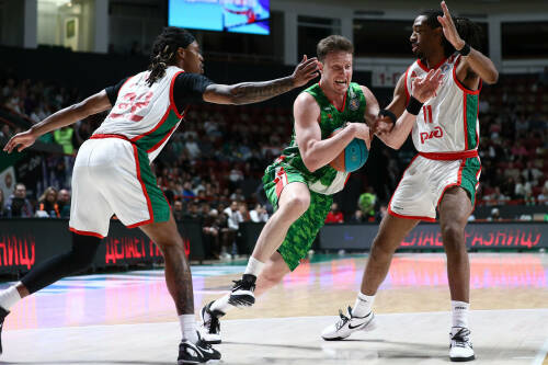 Битва за бронзу: УНИКС начал серию с «Локо» победой, но дальше будет только интересней