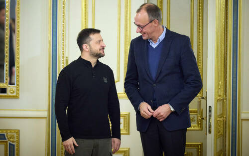 «Орешник» забыли? Мерц хочет передать Киеву дальнобойное оружие, чем ответит Россия