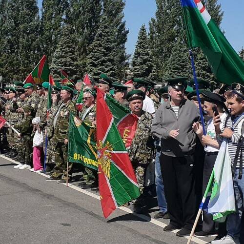Граница на замке и щит надежен: в Казани отпраздновали День пограничника