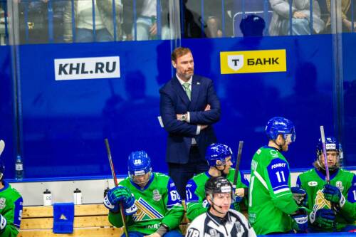 Виктор Козлов объяснил выбор в пользу Самонова в четвертом матче с «Локомотивом»