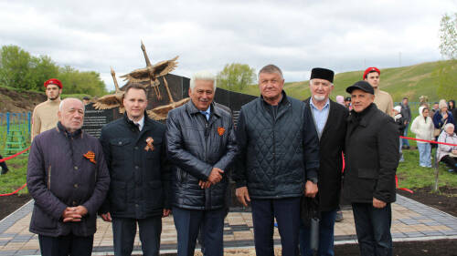 В Новошешминском районе открыли стелу в честь 88 вернувшихся с войны фронтовиков