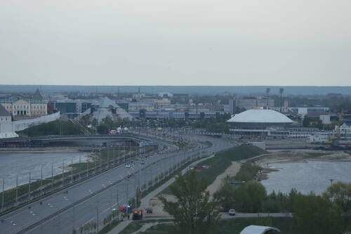 В центре Казани сняли ограничение движения транспорта после марафона