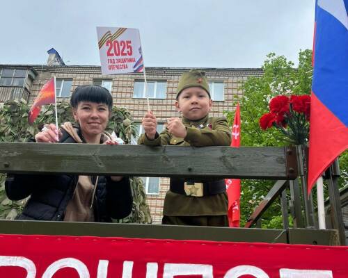 Тыл, сильный сердцем: как в Лениногорске создают пончо и сети для бойцов СВО