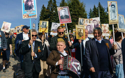 «Бессмертный полк», салют и выставка техники: как в Татарстане отметят 80-летие Победы