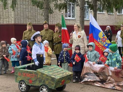 Маленькие герои – большая память: в Заинске прошел детский парад Победы