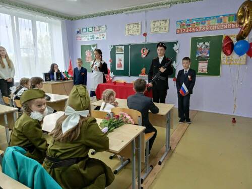 Школа Татарских Челнов Менделеевского района РТ присоединилась к акции «Парта героя»