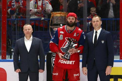 Предотвратит смуту после ухода Никитина: Радулов остается в «Локо» на год, и это здорово