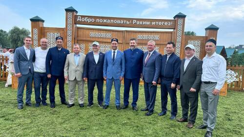 «Когда собираются все свои»: Песошин и Коробченко отмечают Сабантуй в Челнах