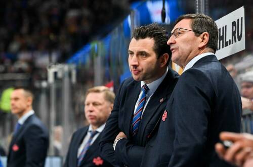 Плющев: «В КХЛ тренировать идут по объявлению, по родственным связям. Отсюда проблемы»