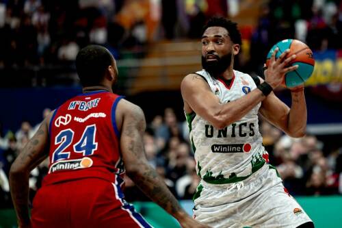 Форвард Дэрран Хиллиард покинул УНИКС