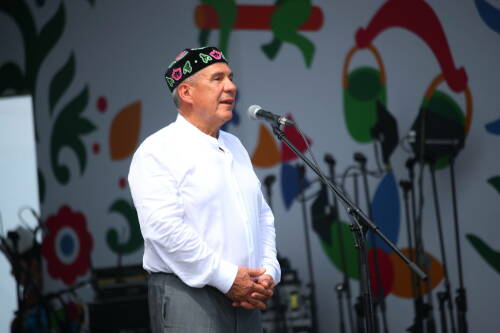 Рустам Минниханов открыл празднование Сабантуя в Казанском поселке Мирный