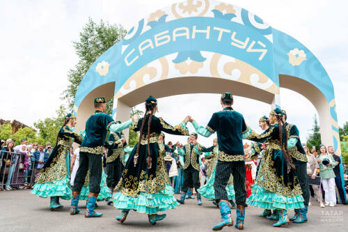 «Такого представления я в жизни не видел»: как отмечали Сабантуй в Казани