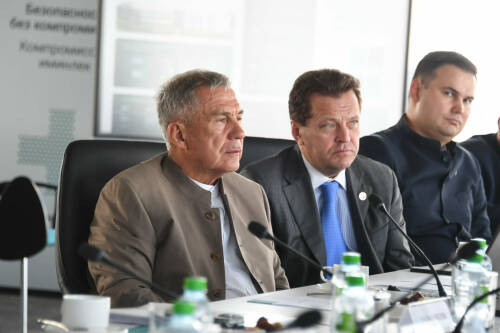 Минниханов обсудил с руководством СИБУРа создание в Казани научного центра