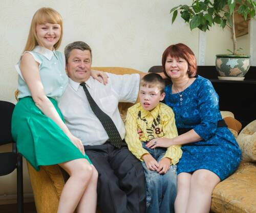 Лениногорская семья помогает СВО: более 200 бойцов используют их «пятиточечники»