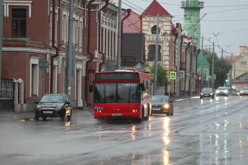 Татарстанцев предупредили об усилении ветра и возможном граде