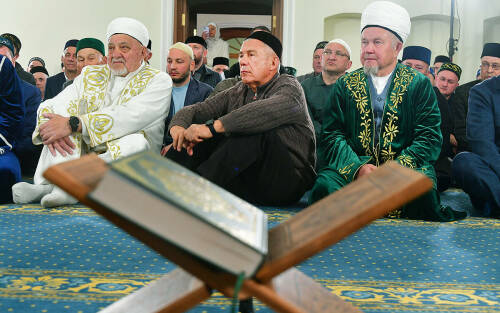 Старинная мечеть и гает-намаз: почему Минниханов встретил Курбан-байрам в селе Маскара