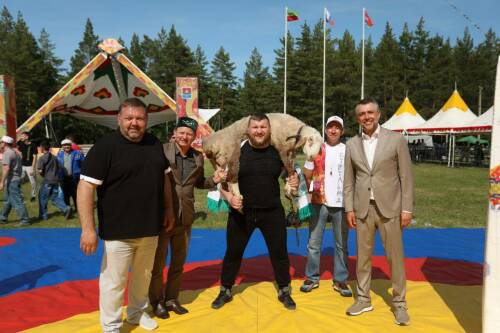 Алексей Захаров стал абсолютным батыром Сабантуя в Бугульме