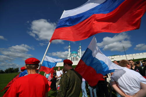 В Казани в День России выступят «Отпетые мошенники», «Марсель» и «Каспий»