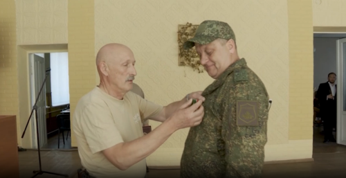 «Вперед, ребята!»: Минниханов показал награждение бойцов «Алги» и 621-го дивизиона