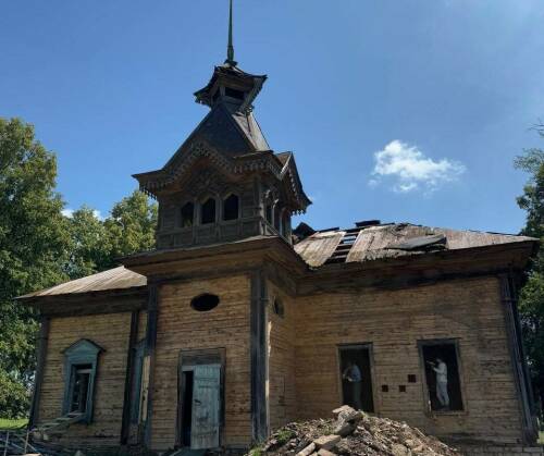 Редкий памятник деревянного зодчества в Менделеевском районе отреставрируют к осени