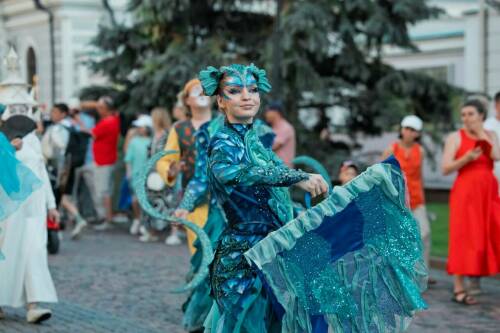 «Ожившие легенды и сказания»: В Казани проходит первый фестиваль уличных театров