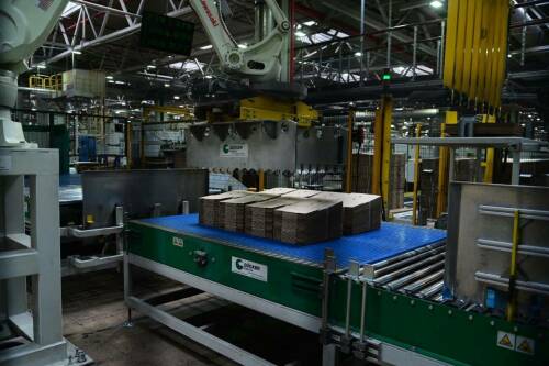 Минниханов посетил Набережночелнинский КБК и выслушал обращения работников