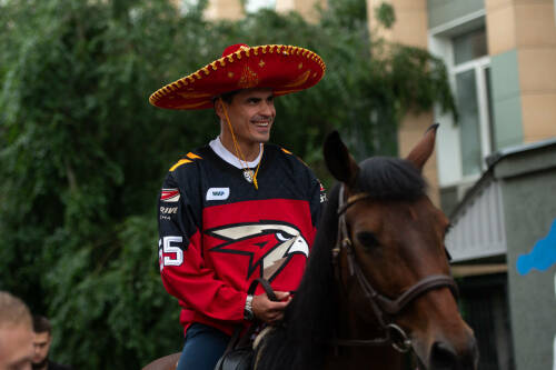 Форвард «Авангарда» Наиль Якупов рассказал, в какую страну не вернулся бы  на отдых
