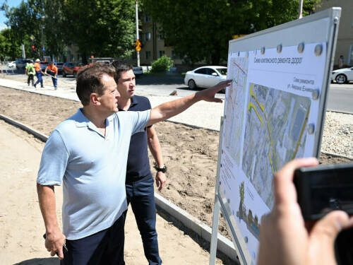 Мэр Казани проверил ход ремонта дорог на улицах Амирхана Еники и Товарищеской