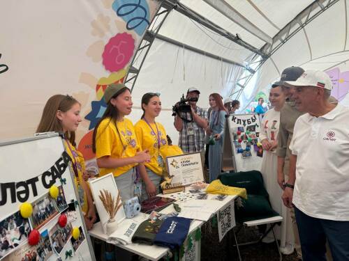 Рустам Минниханов посетил 14-й Международный форум «Сәләт»