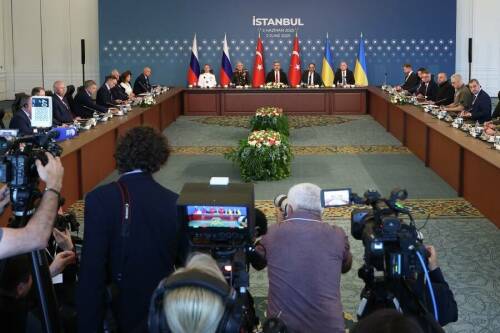 И снова здравствуйте: что известно о новых переговорах России и Украины в Стамбуле