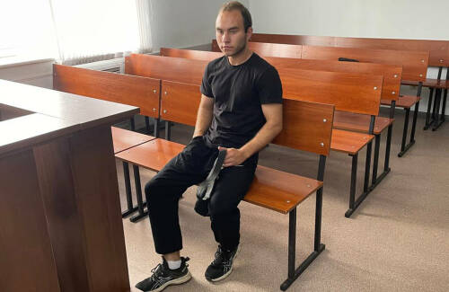 «Дедушка, ваши сбережения уходят»: суд обязал курьера мошенников вернуть деньги жертве