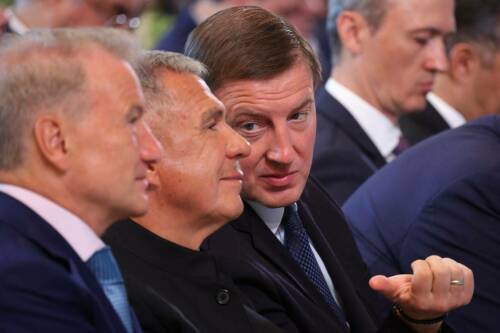 Минниханов принимает участие в Международной экологической конференции в Республике Алтай