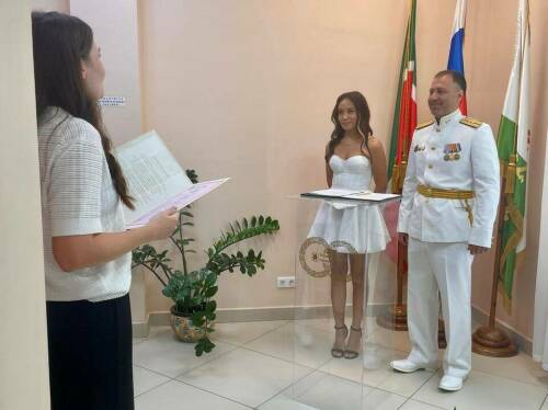 Брак капитан-лейтенанта ВМФ и его избранницы зарегистрировали в Казани