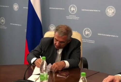 Рустам Минниханов подал документы в ЦИК РТ для участия в выборах