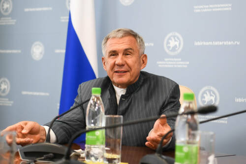 «Работает на результат»: политолог оценил уровень доверия к Минниханову в Татарстане