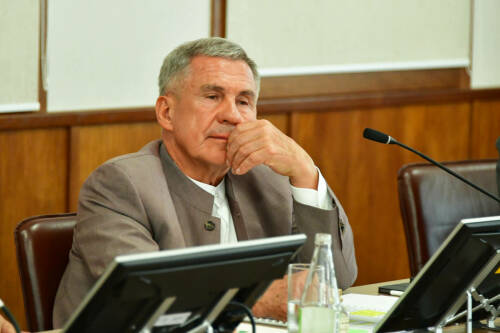 Минниханов предложил расширить международную повестку форума «Энергопром»