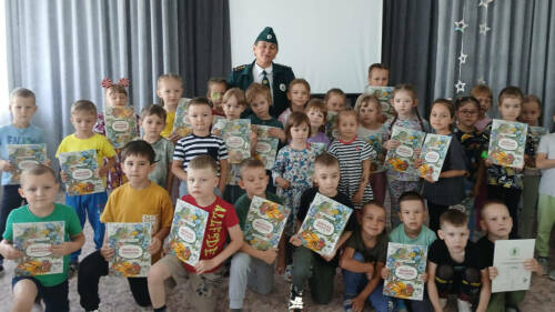 В детском саду «Родничок» в Нурлате провели экологическое занятие с показом мультфильма