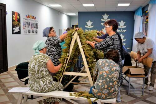 «Если сеть защитит хотя бы одного солдата – уже победа»: бавлинцы плетут масксети для СВО