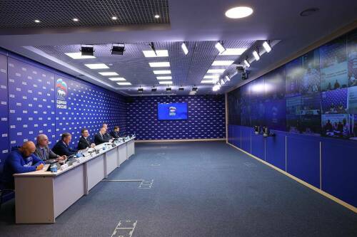 Владимир Якушев поставил задачи региональным отделениям «Единой России»