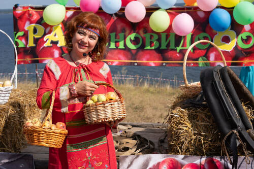 В селе Красновидово Камско-Устьинского района РТ прошел Яблочный Спас