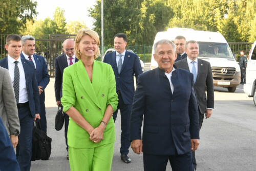 Минниханов и Лут открыли новое общежитие Казанского аграрного университета