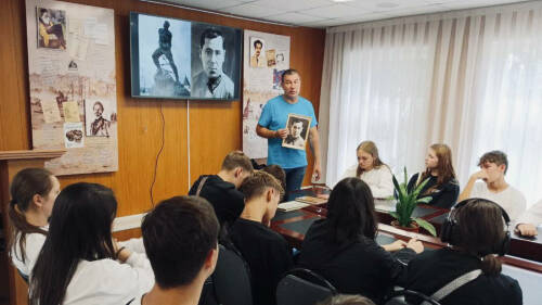 Школьники из Донбасса посетили литературную программу о Мусе Джалиле в Елабуге