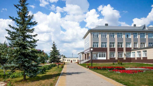 Арский педагогический колледж закупит компьютеры на сумму 1,5 млн рублей по нацпроекту