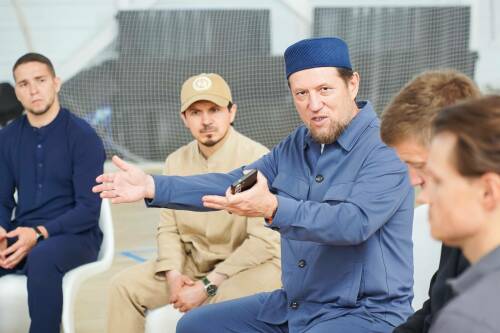 В СК «Дан» прошла встреча руководства ОБФ «Ярдам-Помощь» и спортсменов с ОВЗ