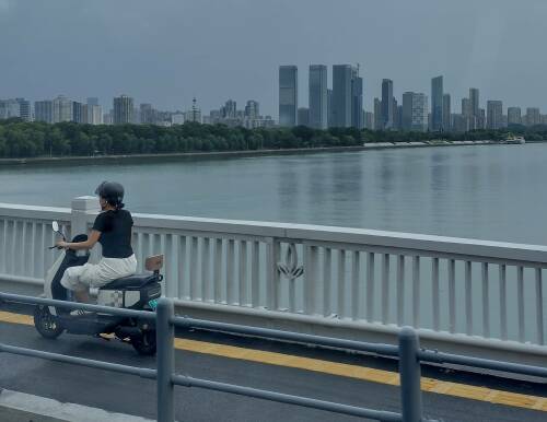 Чанша-2: 11-этажка, построенная за 29 часов, и «Голодать можно, не пить чай – нельзя»