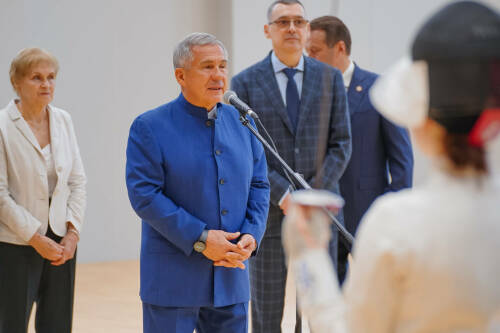 Рустам Минниханов открыл Центр фехтования в Казани