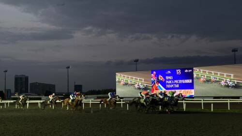 В Казани прошли скачки в честь участников СВО