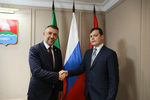 «Служить людям, городу, стране»: ветеран СВО начал работу в Совете Бугульминского района