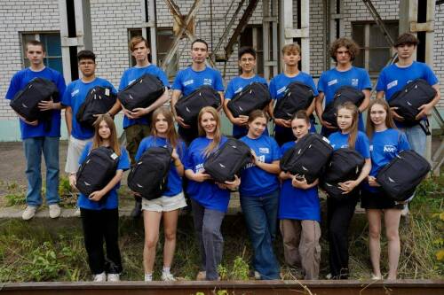 Активисты МГЕР соберут 2 тыс. рюкзаков для школьников ЛНР